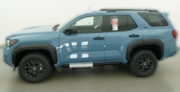 Toyota 4Runner SR5 4WD (Natl) 2026