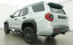 Toyota 4Runner SR5 4WD (Natl) 2026