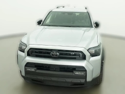 Toyota 4Runner SR5 4WD (Natl) 2026
