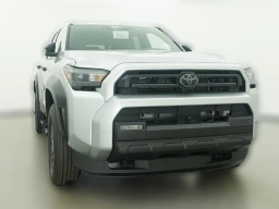 Toyota 4Runner SR5 4WD (Natl) 2026