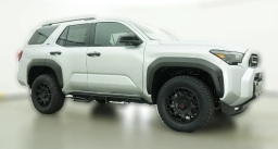 Toyota 4Runner SR5 4WD (Natl) 2026