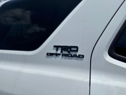 Toyota 4Runner Hybrid TRD Off Road 4WD (Natl) 2026