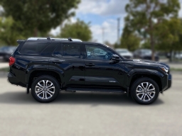 Toyota 4Runner Hybrid Limited 4WD (Natl) 2026