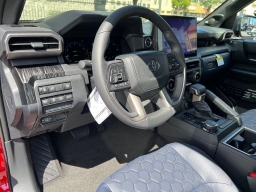 Toyota 4Runner Hybrid Platinum 4WD (Natl) 2026