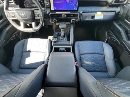 Toyota 4Runner Hybrid Platinum 4WD (Natl) 2026