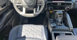 Toyota 4Runner Hybrid Platinum 4WD (Natl) 2026