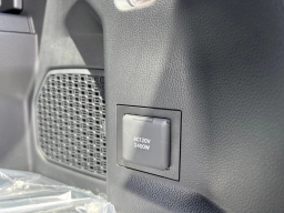 Toyota 4Runner Hybrid Platinum 4WD (Natl) 2026