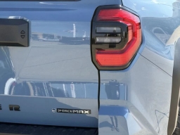 Toyota 4Runner Hybrid TRD Off Road Premium 4WD (Natl) 2026