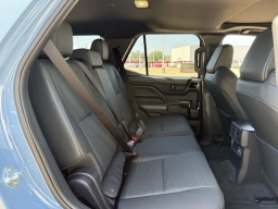 Toyota 4Runner Hybrid TRD Off Road Premium 4WD (Natl) 2026