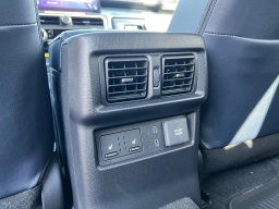 Toyota 4Runner Hybrid Platinum 4WD (Natl) 2026