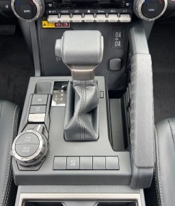 Toyota 4Runner Hybrid Limited 4WD (Natl) 2026
