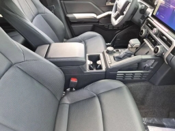 Toyota 4Runner Hybrid Limited 4WD (Natl) 2026