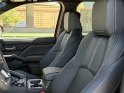 Toyota 4Runner Hybrid Limited 4WD (Natl) 2026