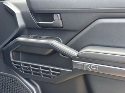 Toyota 4Runner Hybrid TRD Off Road Premium 4WD (Natl) 2026