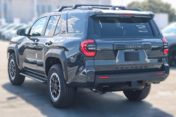 Toyota 4Runner Hybrid TRD Off Road Premium 4WD (Natl) 2026