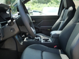 Toyota 4Runner Hybrid Limited 4WD (Natl) 2026