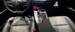Lexus UX UX 300h Premium FWD 2026