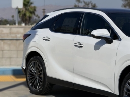 Lexus RX RX 450h+ Luxury AWD 2026