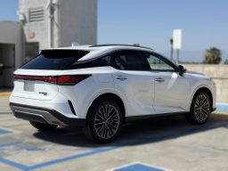 Lexus RX RX 450h+ Luxury AWD 2026