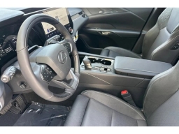 Lexus RX RX 450h+ Luxury AWD 2026