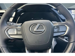 Lexus RX RX 450h+ Luxury AWD 2026