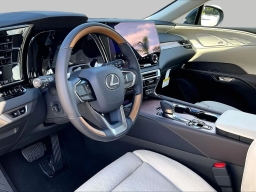 Lexus RX RX 450h+ Luxury AWD 2026