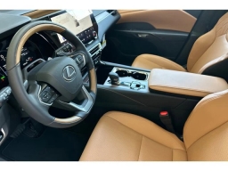 Lexus RX RX 450h+ Premium AWD 2026