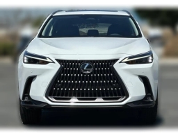 Lexus NX NX 450h+ Premium AWD 2026