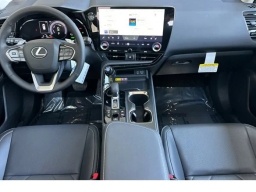 Lexus NX NX 450h+ Premium AWD 2026