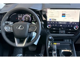 Lexus NX NX 450h+ Premium AWD 2026