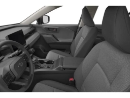 Toyota RAV4 LE FWD (GS) 2026