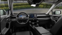 Toyota RAV4 XLE Premium FWD (Natl) 2026