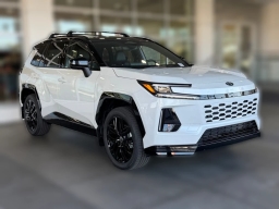 Toyota RAV4 Plug-In Hybrid XSE (Natl) 2026