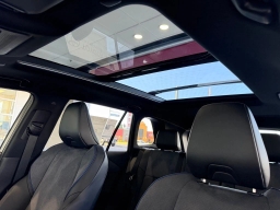 Toyota RAV4 Plug-In Hybrid XSE (Natl) 2026