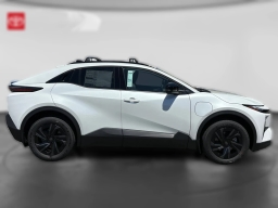 Toyota C-HR SE AWD (Natl) 2026