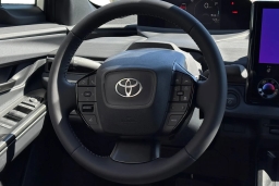 Toyota C-HR SE AWD (Natl) 2026