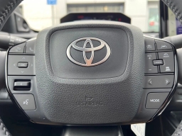 Toyota C-HR XSE AWD (Natl) 2026