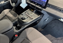 Toyota C-HR SE AWD (Natl) 2026
