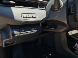 Toyota C-HR SE AWD (Natl) 2026