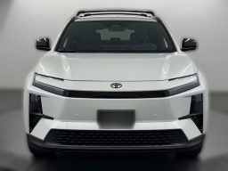 Toyota C-HR SE AWD (Natl) 2026