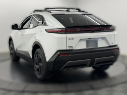Toyota C-HR SE AWD (Natl) 2026