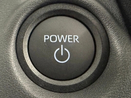 Toyota C-HR SE AWD (Natl) 2026