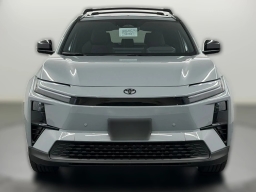 Toyota C-HR SE AWD (Natl) 2026