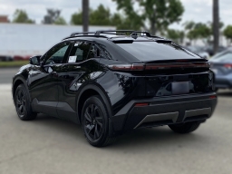 Toyota C-HR SE AWD (Natl) 2026