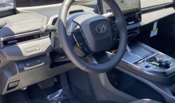 Toyota C-HR XSE AWD (Natl) 2026