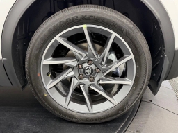 Toyota C-HR XSE AWD (Natl) 2026