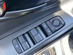 Toyota C-HR SE AWD (Natl) 2026