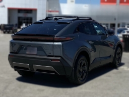 Toyota C-HR SE AWD (Natl) 2026