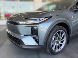 Toyota C-HR XSE AWD (Natl) 2026