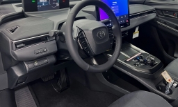 Toyota C-HR XSE AWD (Natl) 2026
